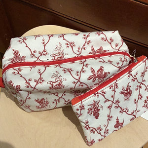 DM2-048 (White/Red Flowers)Set of 2 Toiletry Bags