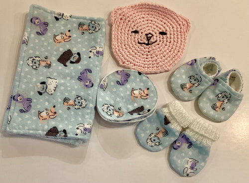 LG1-34D Gift Set with Nursing Care Newborn