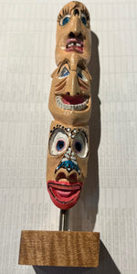 BJ1-033 Five heads on a stick wood carving