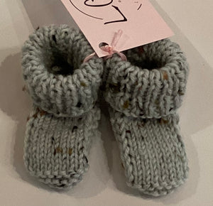 LG1-15 Hand knitted Baby Booties