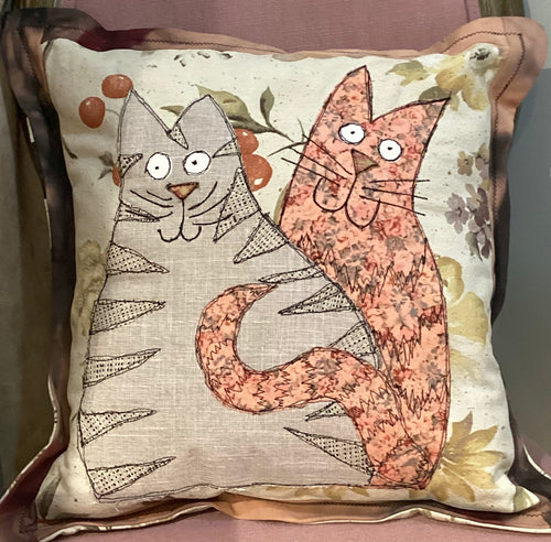 DM2-201 *Decor Cushion 