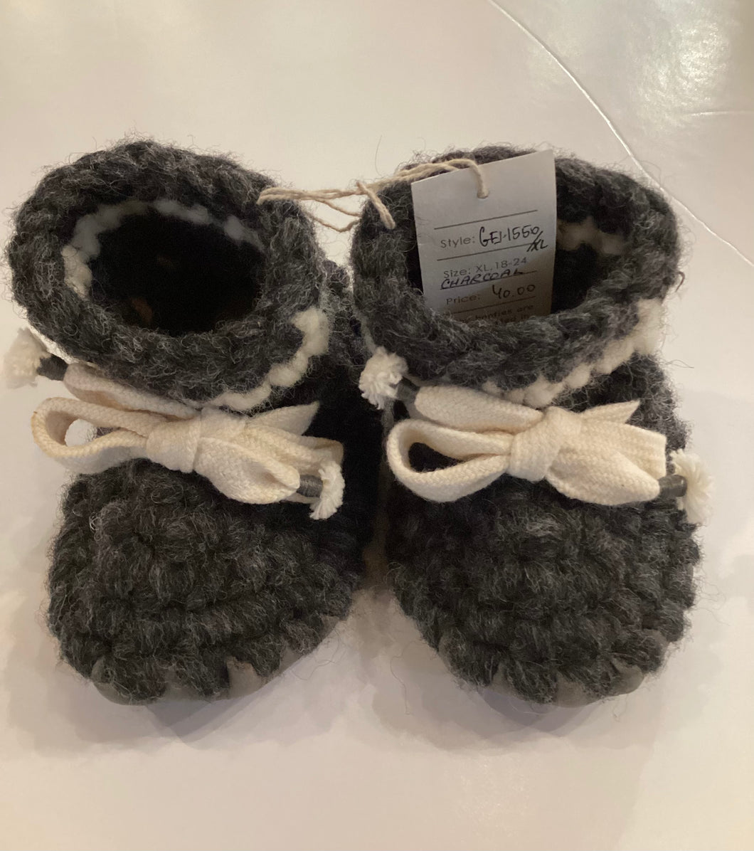 GE1-1664 Hand Knit Toddler Booties (XL)