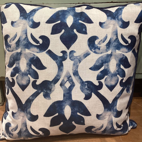 VTLD1-68 Print Cushion w Down & Feather Filler