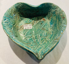 BB2-016 Small Clay Heart Shape Bowl
