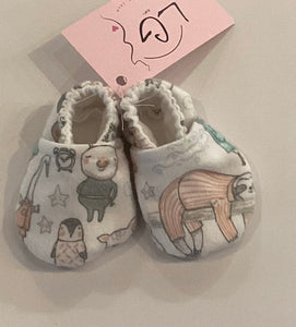 LG1-24 Cloth Slippers Newborn