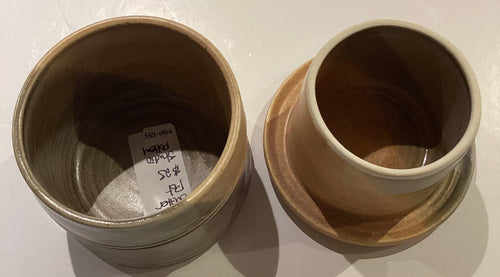 MN1-055 Studio Pottery Butter Dish