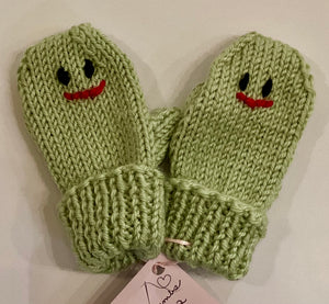 LG1-05A Hand Knitted Mittens w Thumbs