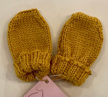 LG1-05 Infant Knit Mitts