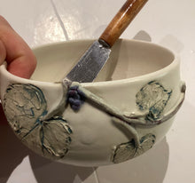 MN1-066 "Lynn Stewart" Pottery Small Bowl