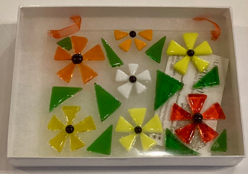 LD2-07 Hanging Fuse Glass Art 