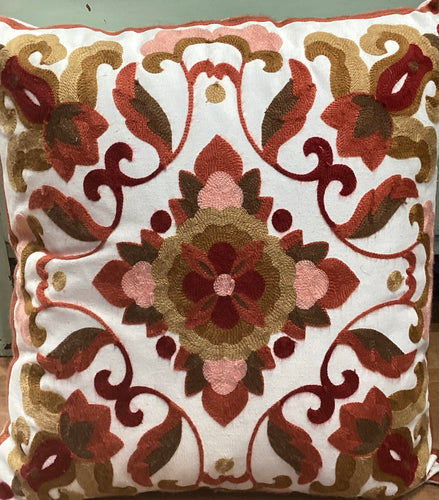 VTLD1-69 Crewel Stitched w Cushion  w Down & Feather