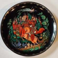 VTED1-139 Decorative Wall Plate w/ Knight and Castle