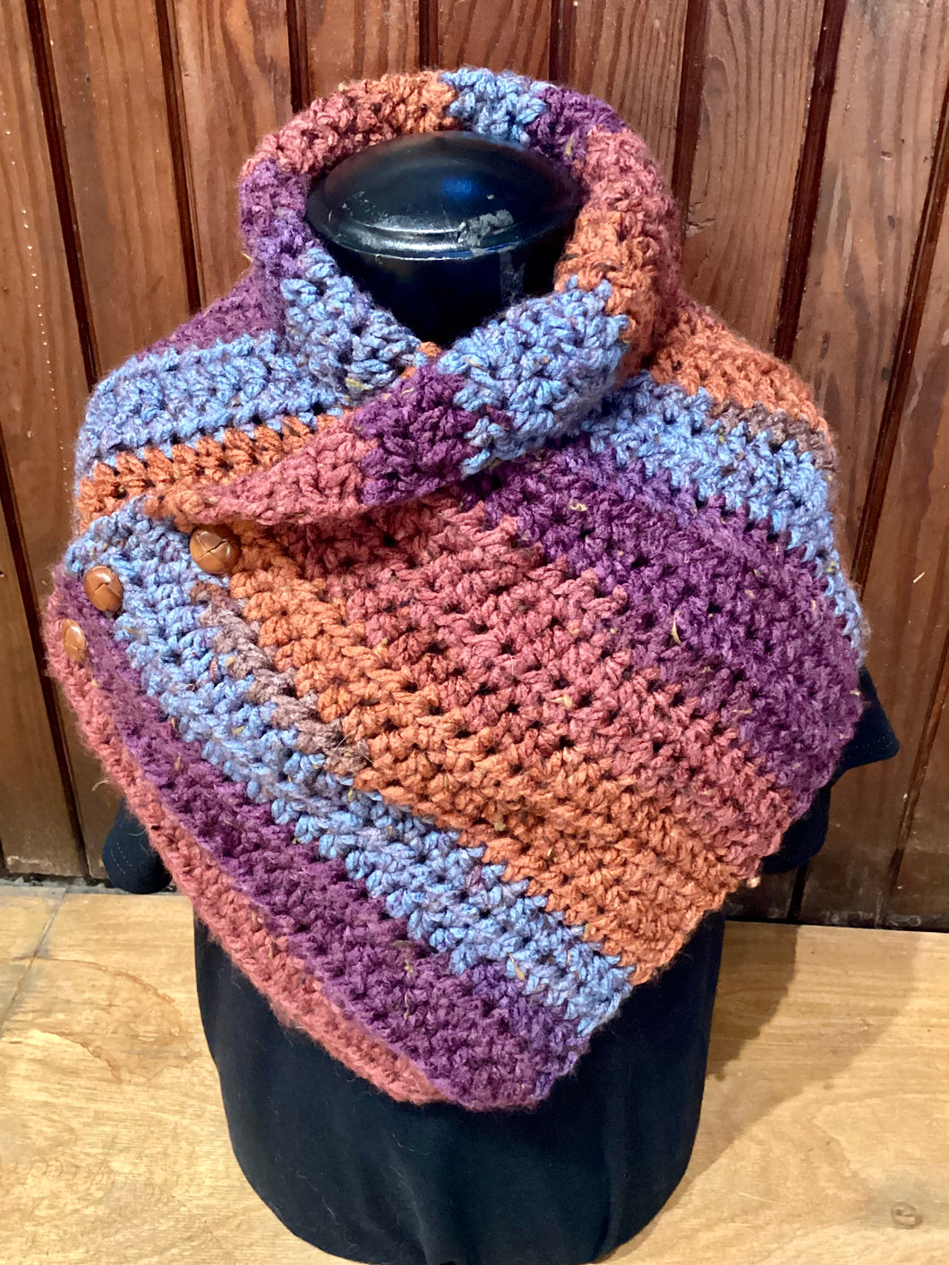 MN1-005 Button Scarf Crochet Cowl