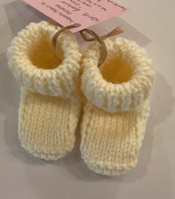 LG1-15 Baby Booties