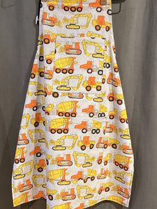 DM1-32 Girls Reversible Aprons