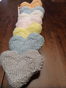 LG1-46 Hand Knitted Little Heart