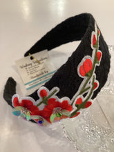 DM1-12 Embroidered Headband