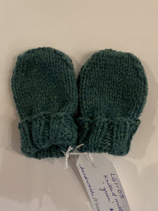 LG1-05 Hand Knitted Baby Mittens