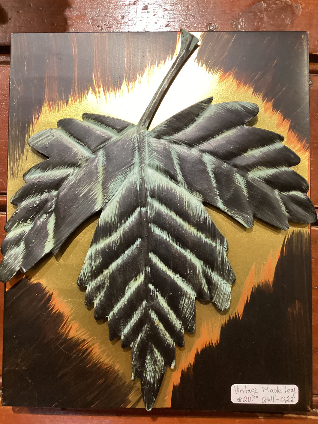 GW1-022 Vintage Metal Maple Leaf Wall Art