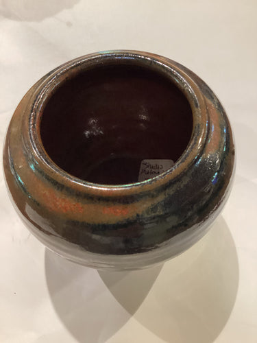 MN1-032 Pottery Studio Brown Vase