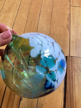 MN1-038  Handmade Green Ball Glass Hanger