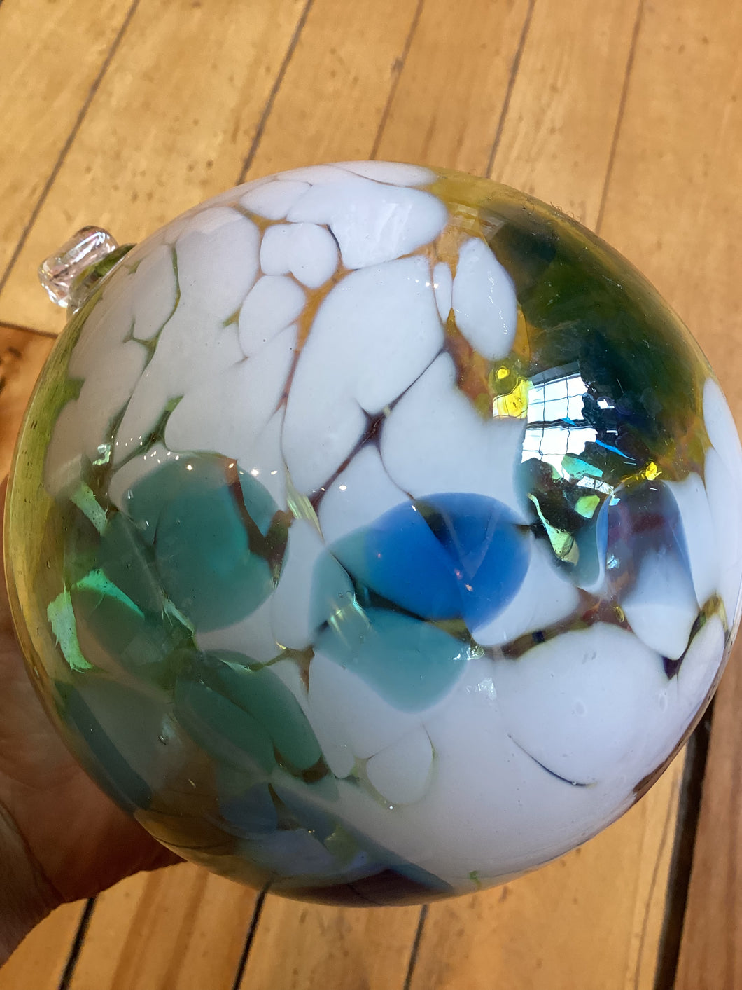 MN1-038  Handmade Green Ball Glass Hanger