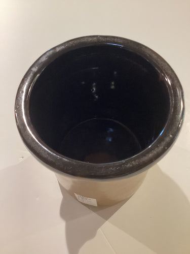 MN1-044 Studio Pottery Vessel