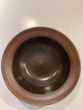 MN1-063 Studio Pottery Big Bowl