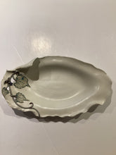MN1-064 "Lynn Stewart" Pottery Dish