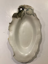 MN1-064 "Lynn Stewart" Pottery Dish