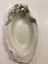 MN1-064 "Lynn Stewart" Pottery Dish