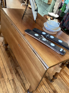 MN1-075 Antique Drop Leaf Table