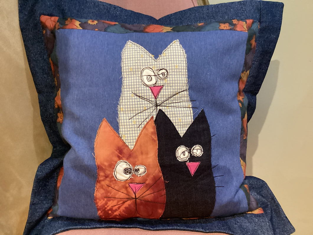 DM2-203 *Decor Cushion 