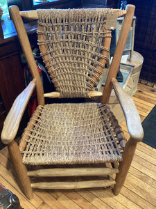 MN1-081 Vintage Handmade Reading Chair