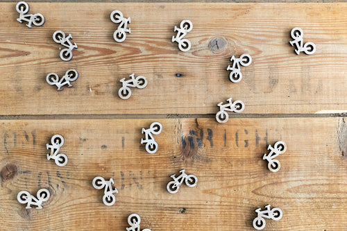 FF2-065 Table Confetti (Bicycle)
