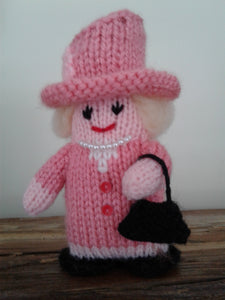 FC1-141 "The Queen in Pink" Figurine