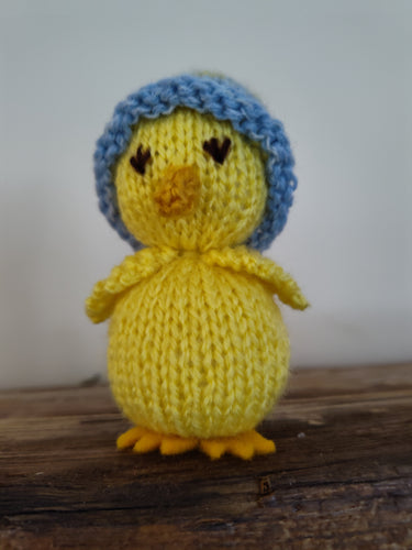 FC1-147 Baby Chick Figurine