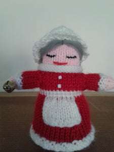 FC1-110 Mrs. Clause w White Hat Figurine