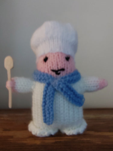 FC1-156 Hand Knit Little Figurine 