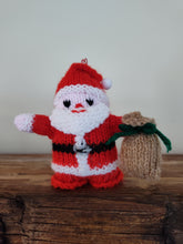 FC1-205 Hand Knit Little Figurine "Santa"