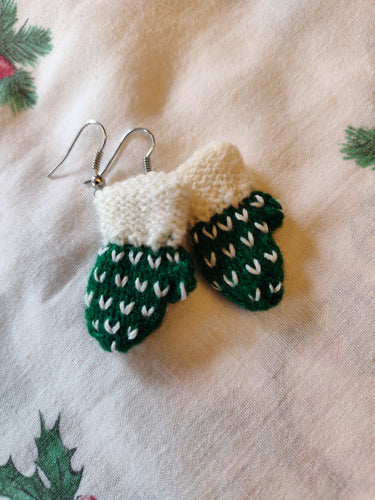 FC1-223 Hand Knit Earring