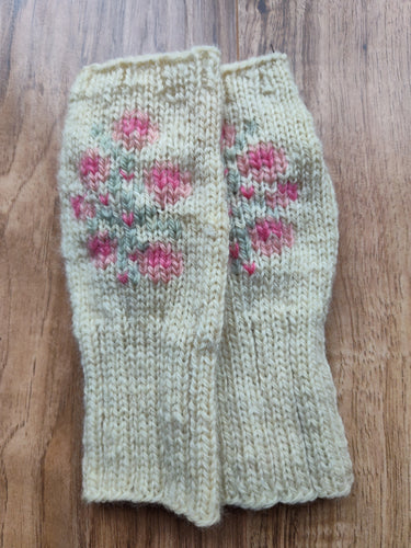 FC1-282 Wrist Warmer _ Embroidered Roses