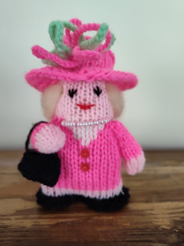 FC1-287 Hand Knit Little Figurine 
