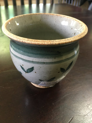 VTED1-133 Hand Turned Flower Pot w/ Painted Leaves