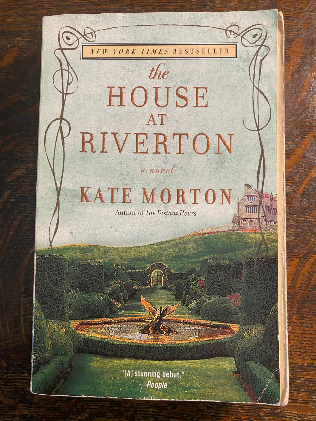 VTED1-236 *Book - The House at Riverton