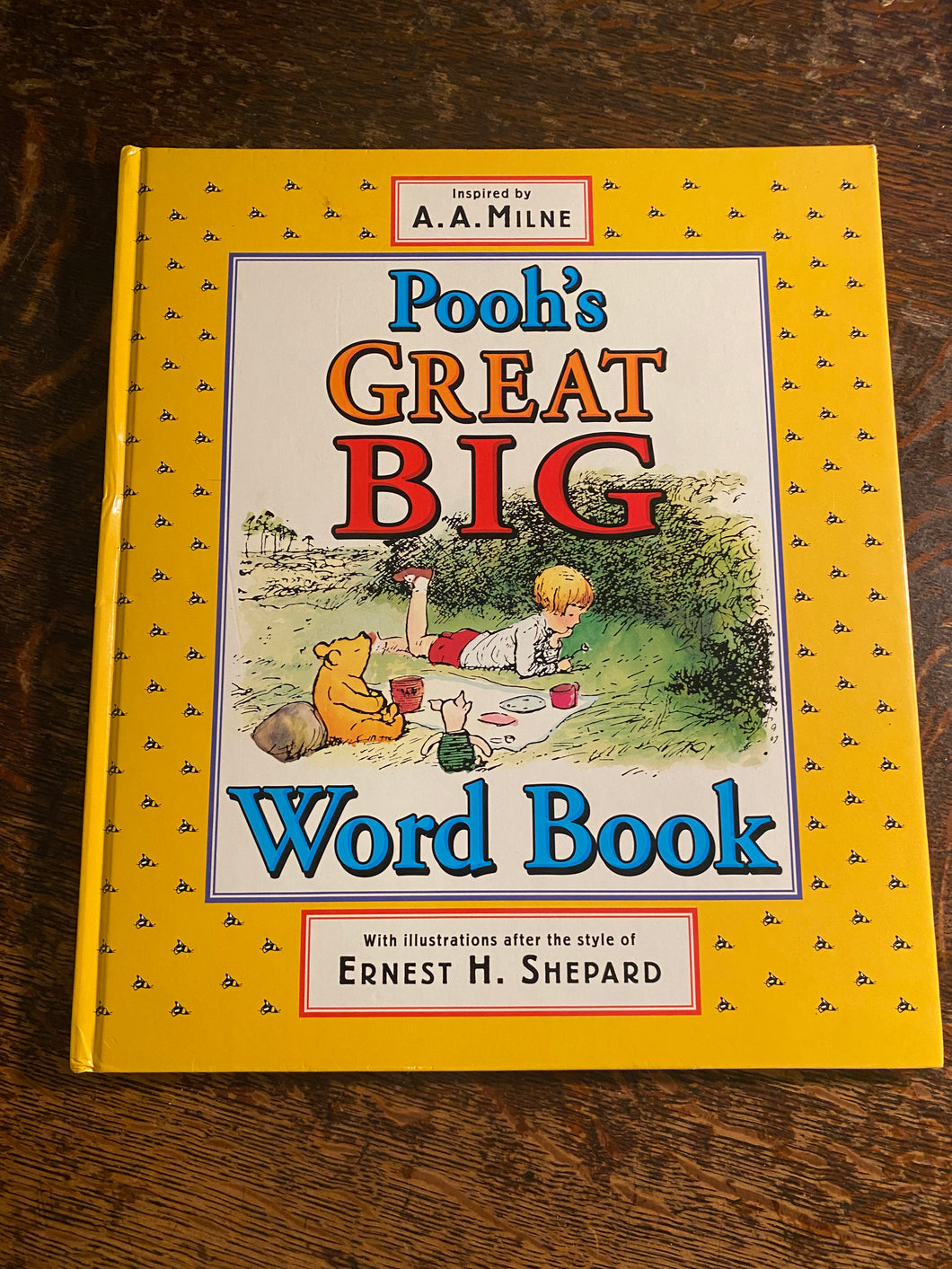 VTED1-344 *Book - Pooh's Great Big Word book