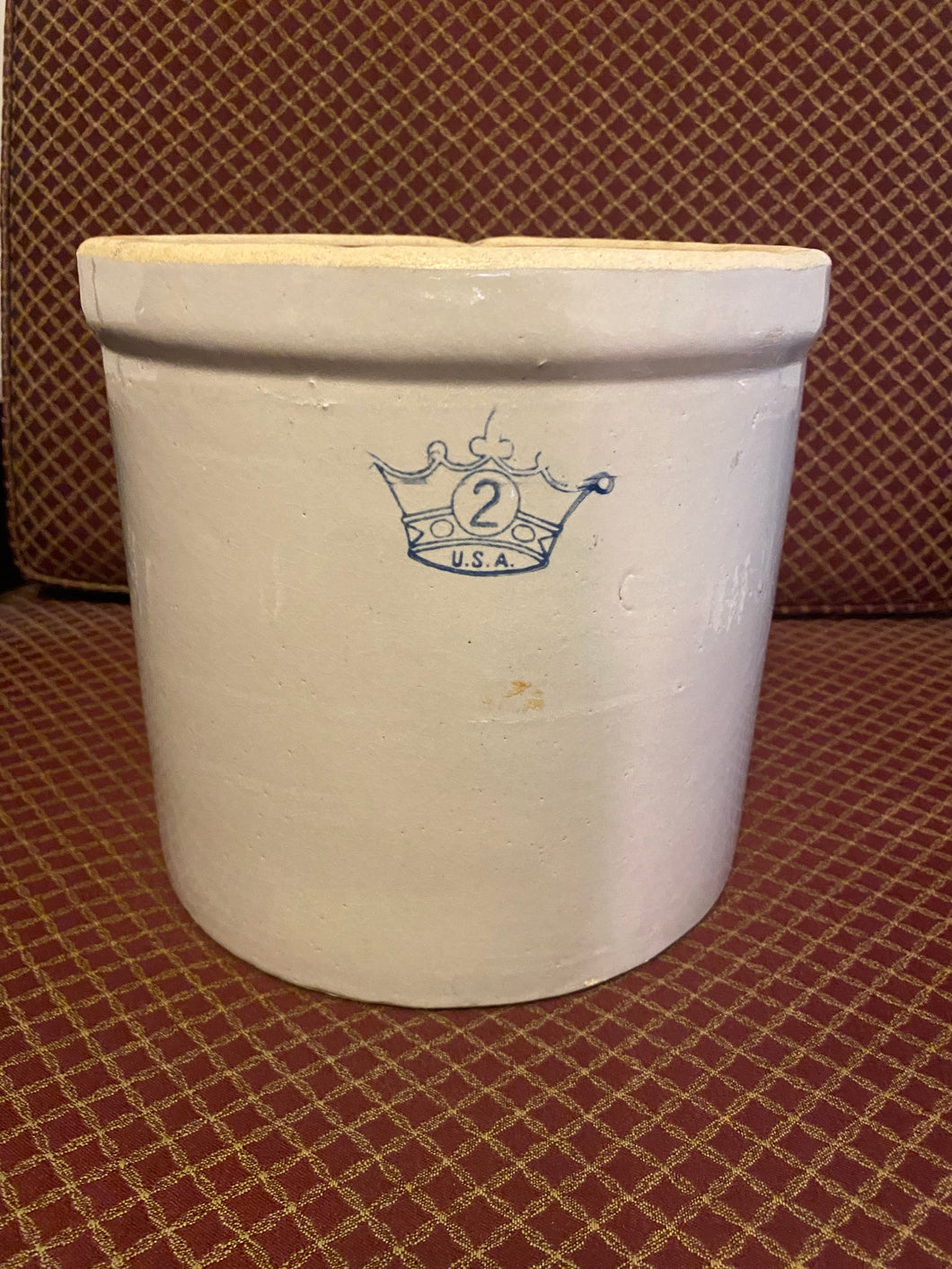 VTED1-349 Crown Dairy Stoneware Crock