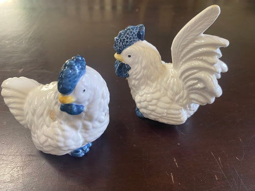 VTED1-357 Set of Vintage Chicken Salt & Pepper Shakers