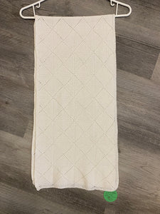 VTLD1-179 Table Runner