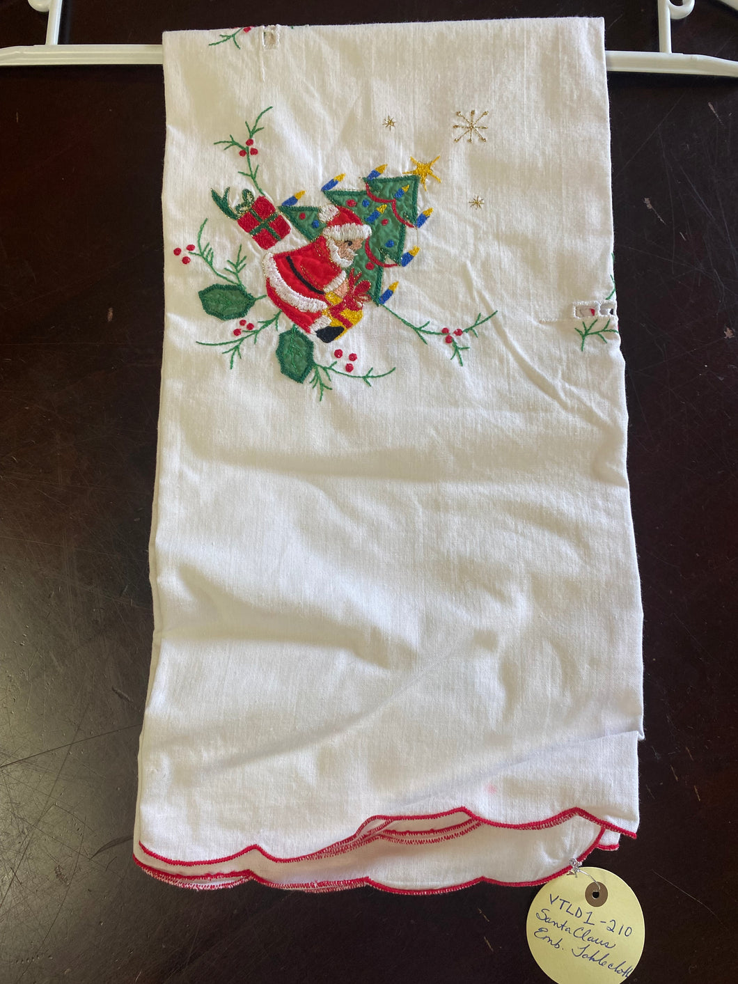 VTLD1-210 Embroidered Applique Tablecloth